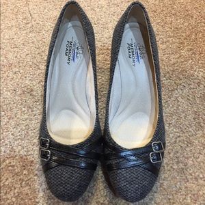 LifeStride Velocity. Black Tweed Heels - Sz 6.5